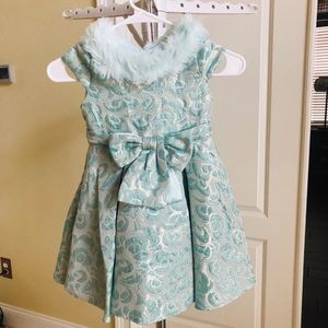 Girls dress
